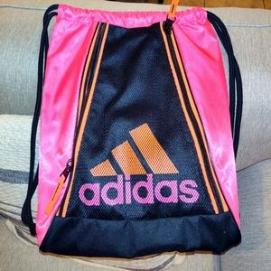 BRAND NEW ADIDAS CINCH TOP BACKPACK